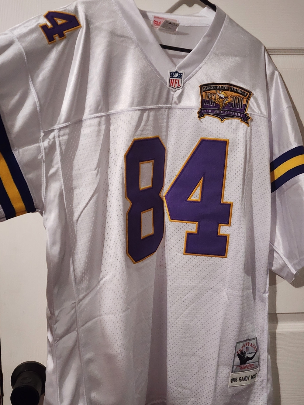Mitchell & Ness White Throwback Jersey Patch '1998 Randy Moss'
